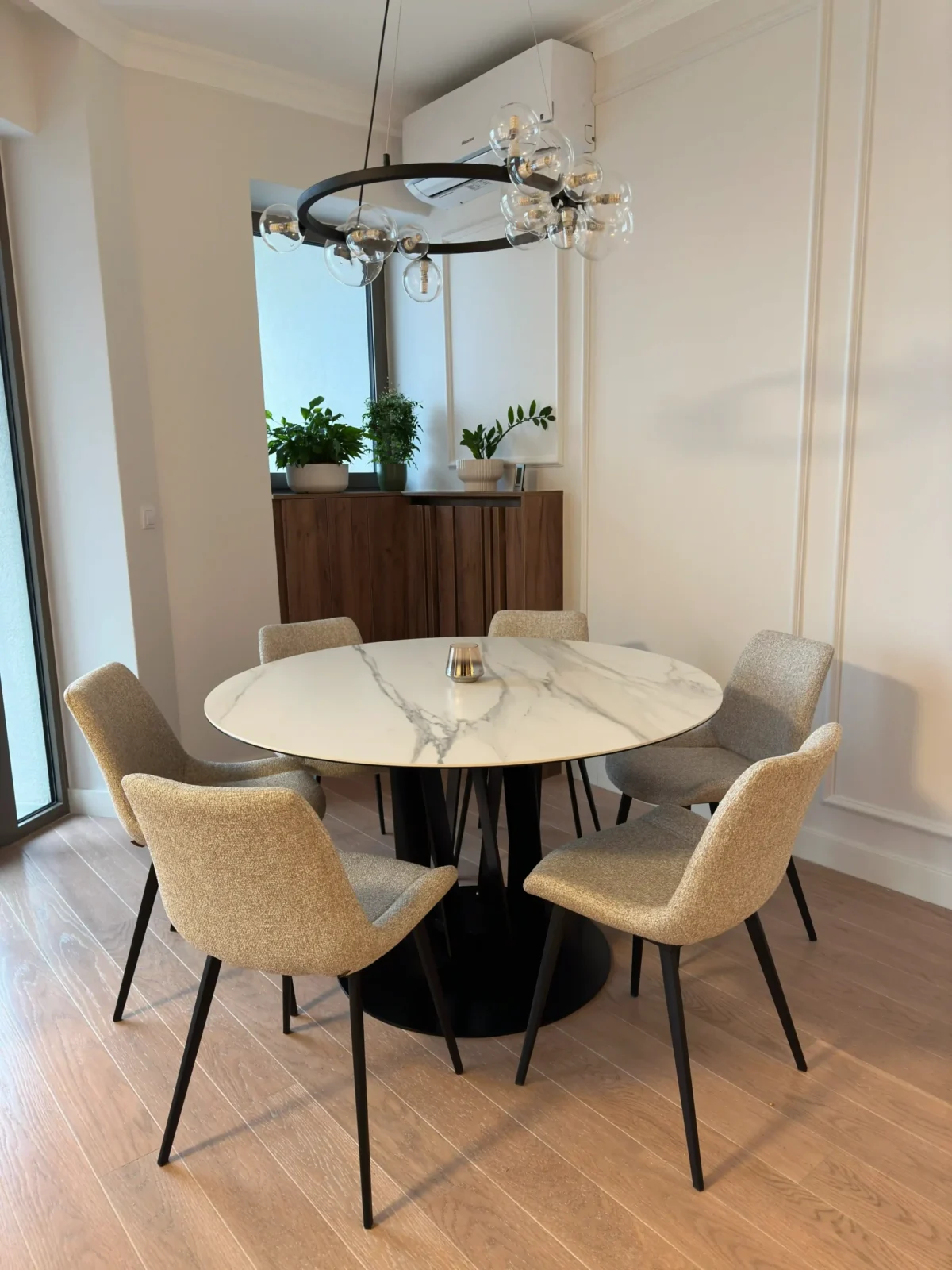 Trpezarijski sto D002 - Слика 2