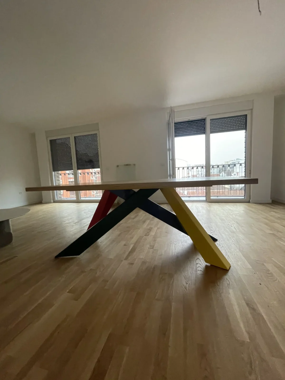 Trpezarijski sto D006 - Слика 3