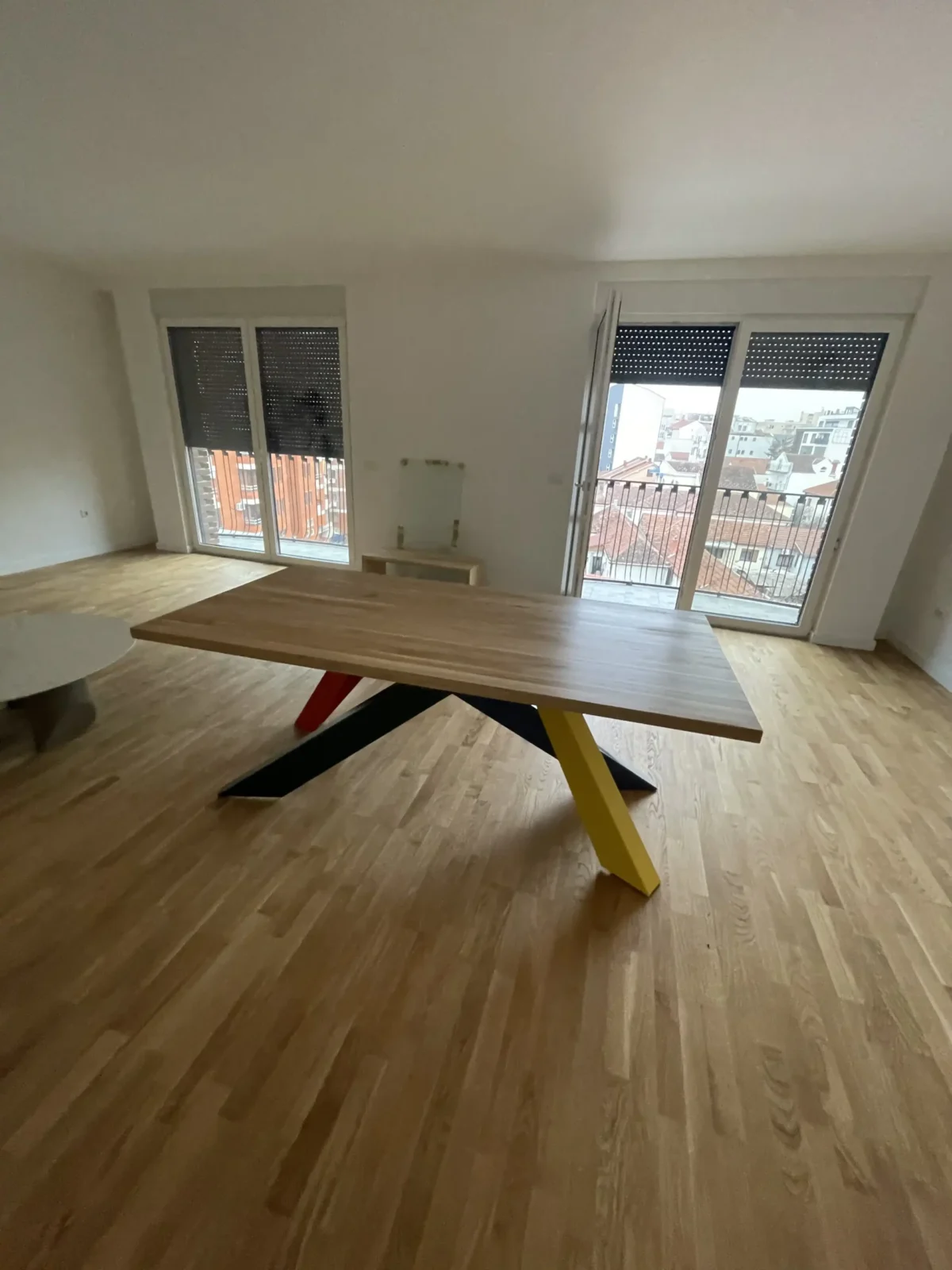 Trpezarijski sto D006 - Слика 4